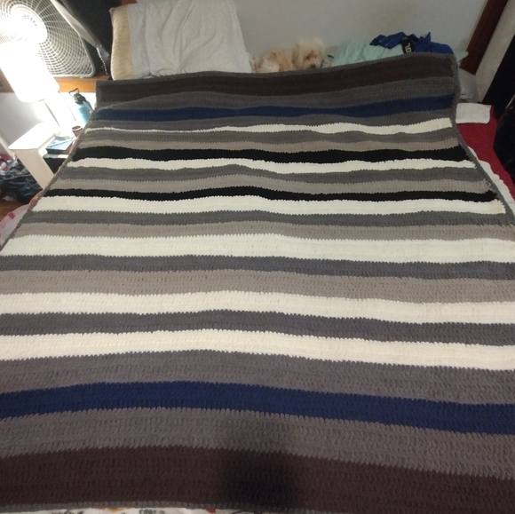 Hand made Afghan - Picture 5 of 5